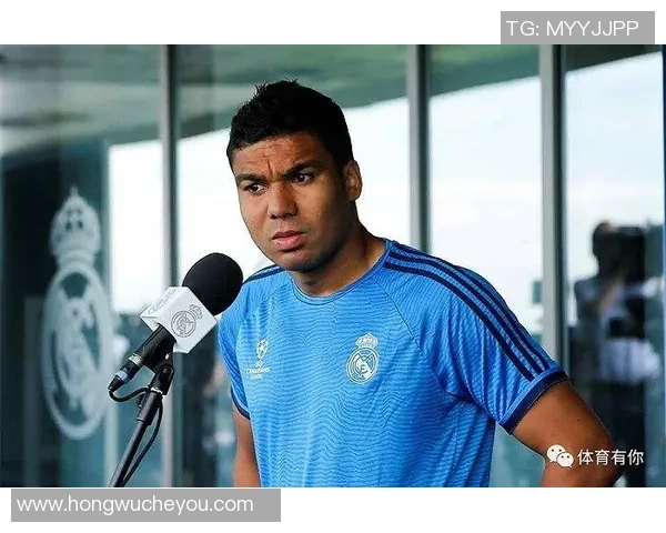 卡塞米罗的疑惑:莫林换人策略引爆红蓝军团的体能危机 卡塞米罗的疑惑:莫林换人策略引爆红蓝军团的体能危机